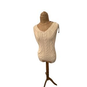 sleeveless sweater vest top - sz medium cream Ivory - cable knit
